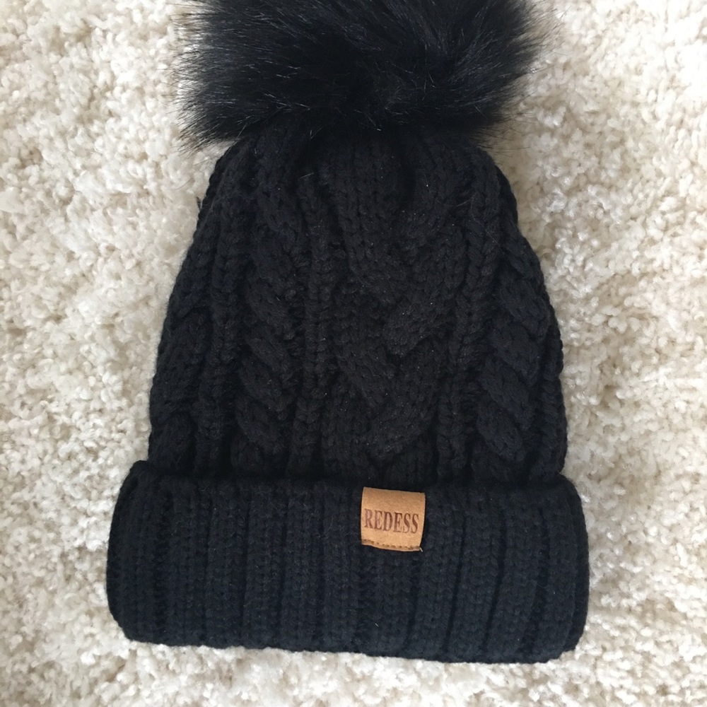 Redess Hat